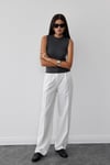 Smoky Isa Round Neck Knit Sweater