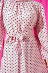 Bilek Lastikli Puantiyeli Kuşaklı Elbise Pembe