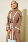 Çiçek Motifli Kuşaklı Abaya Latte
