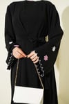 Kolları Çiçek Nakışlı Abaya Siyah