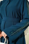 Kolları Pul Nakışlı Krep Abaya Zümrüt