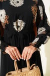 Nakış Detaylı Şifon Elbise Camel