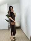 CDBR3830Ayza Acı Kahve Modal Kumaş Yandan Yırtmaçlı Basic Elbise