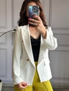Beyaz Düğmeli Blazer Ceket