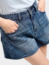 ARMANI EXCHANGE Armani Exchange Kadın Eskitme Desenli Yüksek Bel Pamuklu Denim Lacivert Şort XW000135 AF12845-MB001
