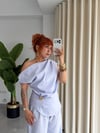 Aksesuar Detaylı Düşük Kol Bluz Pantolon Pantolon 2'Li Takım 