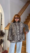 Leopar Desenli Kontrast Detaylı Cepli Ceket