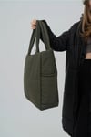 Haki Renk Kabartmalı Puf Kumaş Shopper Çanta