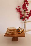 Piramit 25x25 Cm Ahşap 10 Cm Ayaklı Kare Pasta Sunum Servis Tabağı