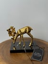 Gold Geyik Heykel