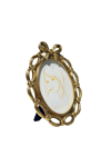 Oval Fiyonk Desen Dekoratif Çerçeve