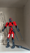 Titan 13 Aksiyon Figürü Robot Oyuncak 18cm ve Aksesuar Paketi Seti Kırmızı