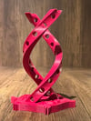 DNA Spiral Kalemlik – Yaratıcılığın ve Bilimin Buluştuğu Tasarım