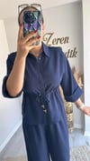 BELİ BAĞCIKLI MANŞET KOL GÖMLEK