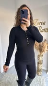 GOLD DÜĞMELİ SİYAH BODY