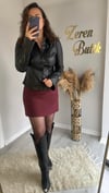 SUNİ DERİ VÜCUDA OTURAN GÖMLEK