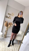YANI DETAYLI MİNİ KADİFE ELBİSE