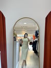 Drape Detaylı Vatkalı Limon Sarı Midi Elbise