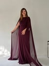 Mürdüm Bel Volanlı Uzun Pelerin Elbise ELBİSE - Taksim Butik