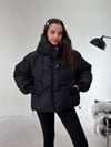 Siyah Cırt Detay Astronot Kapşonlu Şişme Mont KABAN & MONT & CEKET - Taksim Butik