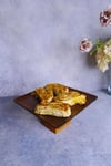 Ligna Melamin Ahşap Rölyefli 22 Cm Piramit Ayaklı Pasta Tabağı, Servis Tabağı, Sunumluk