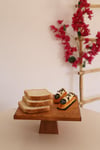 Piramit 25x25/10 Cm Ve 29x29/12 Cm Ayaklı Kare Ahşap Pasta Sunum Servis Tabağı