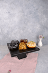 Piramit Siyah 25x25 Cm Ahşap 10 Cm Ayaklı Kare Pasta Sunum Servis Tabağı