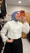 Çiçek Desen Marka Gömlek-Beyaz
