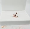 Rose Zirkon Taşlı Uç Kısmı : Pirinç Kıkırdak Bar Uzunluğu : 6 Mm / Bar Kalınlığı 0.8 Mm / Top Boyu 3 Mm - Pt0011-2