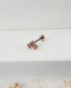 Rose Zirkon Taşlı Uç Kısmı : Pirinç Kıkırdak Bar Uzunluğu : 6 Mm / Bar Kalınlığı 0.8 Mm / Top Boyu 3 Mm - Pt0008-2