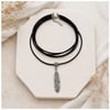 Siyah Süet - Tüy Kolye Ucu Kadın Choker Kolye