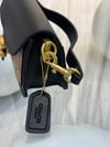 👜 Coach Tabby Monogram Omuz Çantası – Siyah & Bej