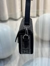 👜 Fendi Taş İşlemeli Omuz & Çapraz Çanta – Siyah