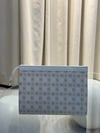 🤍 Vakko Monogram Clutch / El Çantası – Beyaz