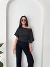 Büzgü Detaylı Puantiyeli Açık Yaka Bluz-Siyah