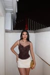 Çiçek Kabartmalı İp Askılı Bluz-Kahve