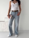 Kesik Paça Yüksek Bel Kemerli Denim-Buz Kar