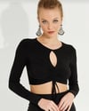 AMISU ORJ SİYAH DEKOLTE BÜZGÜLÜ MEVSİMLİK CROP BODY