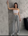 ZR MODEL GRİ YANDAN FERMUARLI BEYAZ ŞERİT LASTİKLİ KUMAŞ PANTOLON