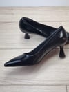 Kısa Topuk Siyah Renk Sivri Burun Stiletto