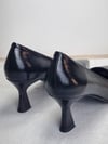 Kısa Topuk Siyah Renk Sivri Burun Stiletto