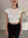 EKRU PAMUKLU CROP TİŞÖRT 