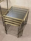 Metal Eskitme Camlı Zigon Sehpa