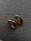 Gold Asimetrik Küpe | 14K