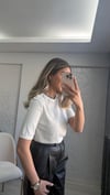BEYAZ DÜĞMELİ TRİKO 