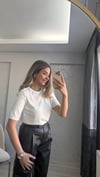 BEYAZ DÜĞMELİ TRİKO 