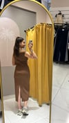 KAHVE DİKİŞ DETAYLI ELBİSE 