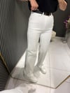 KEMERLİ BEYAZ JEAN 