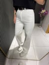 KEMERLİ BEYAZ JEAN 