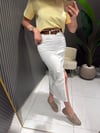 KEMERLİ BEYAZ KOT ETEK 